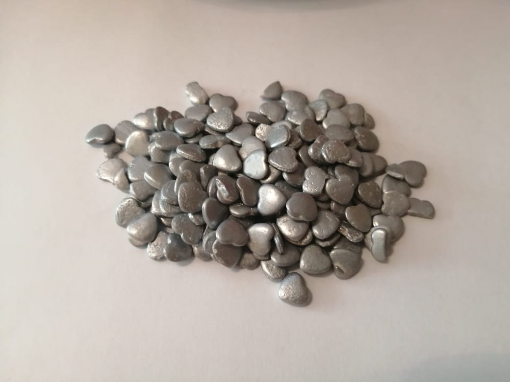 Mostacilla Corazón plateado 45 gramos